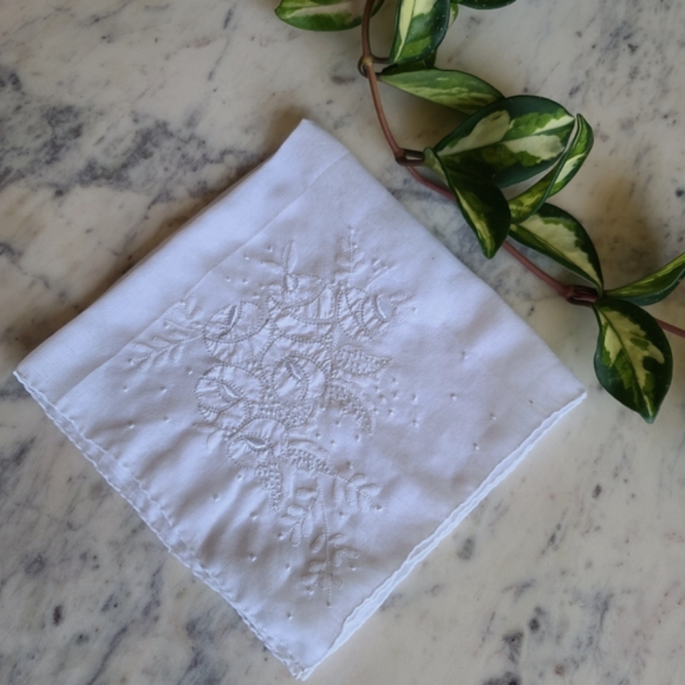 Vintage White Cotton Floral Embroidered Handkerchief 16"x16"
